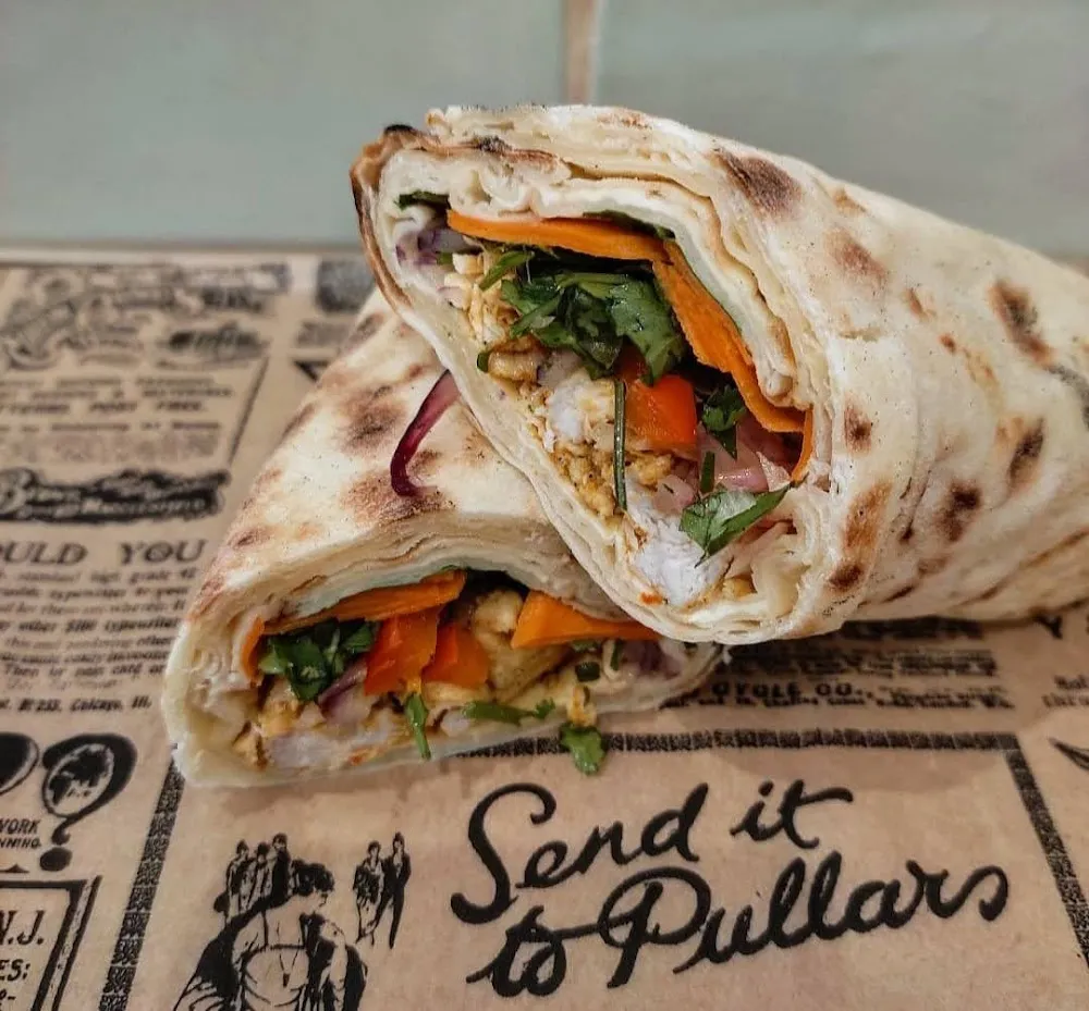 Cheese Naan Fourré Au Satay